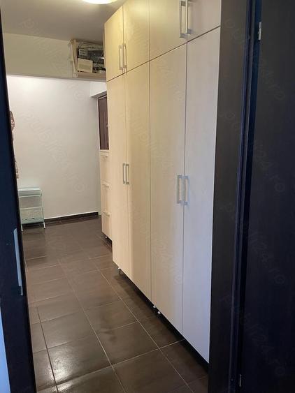 Inchiriez apartament 3 camere Circumvala?iunii - 3