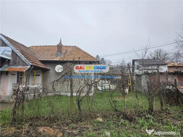 Casa batraneasca 750mp teren Viforata Comuna Aninoasa - 9