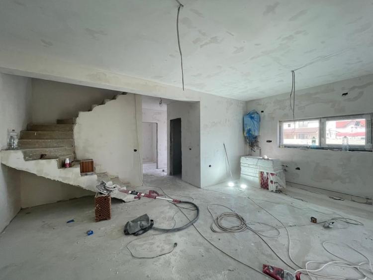 Duplex 4 camere la asfalt Urseni - 2