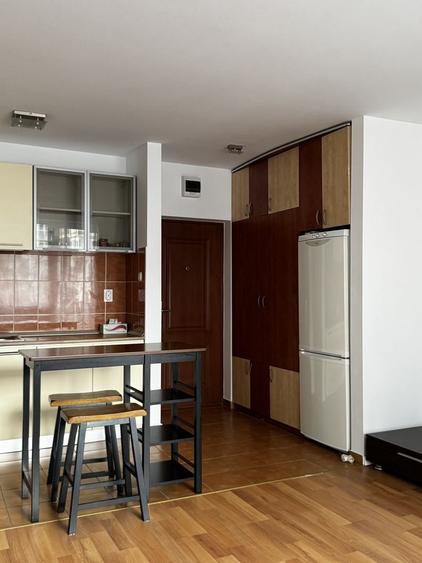Apartament cu 2 camere semidecomandat în Nufărul