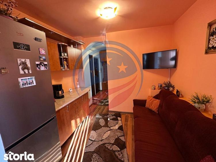 APARTAMENT 3 CAMERE COMPLET MOBILAT SI UTILAT DE VANZARE - 2