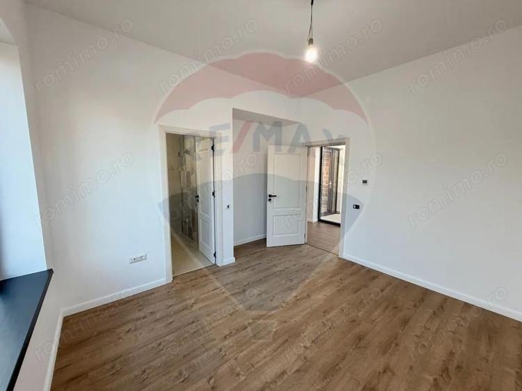 Casa / Vila cu 4 camere de vanzare in zona Dedeman - 3