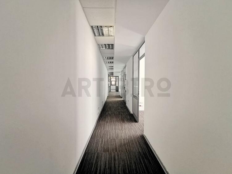 Zero comision, 260-682mp birou mobilat, move-in ready, Romana, 6' metrou - 12