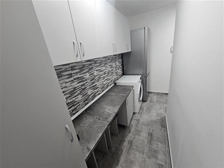 Resita, Garsoniera, Renovata, Mobilata+Utilata, Et. 2, Micro 4 - 7