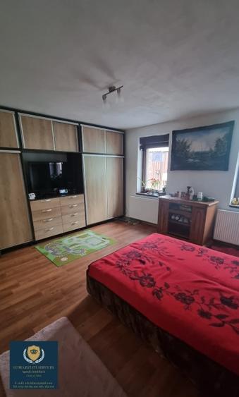 Casă renovată complet 150 mp + curte 300 mp + grădină 400 mp + anexă  80 mp - 7