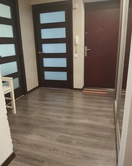 Apartament cu 3 camere de vanzare zona Drumul Sarii - 3