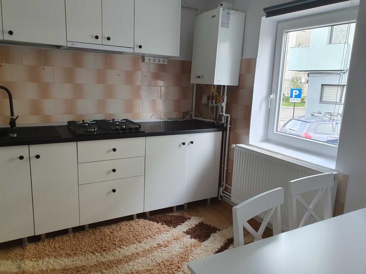 Ap cu o camera de inchiriat, str. Ion Minulescu - 2