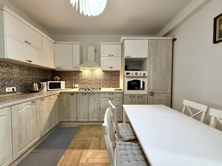 Casa moderna cu curte, 140 mpu, prima inchiriere, in Tunari - 11