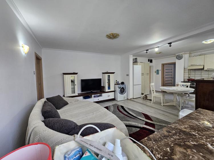 Apartament 4 camere, etaj 2 zona Gojdu - 7