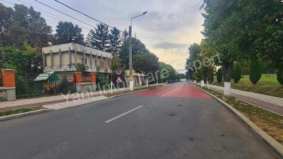 Spa?iu comercial de inchiriat in Curtea de Arge? vizavi de Manastirea Curtea de Arge?. - 8