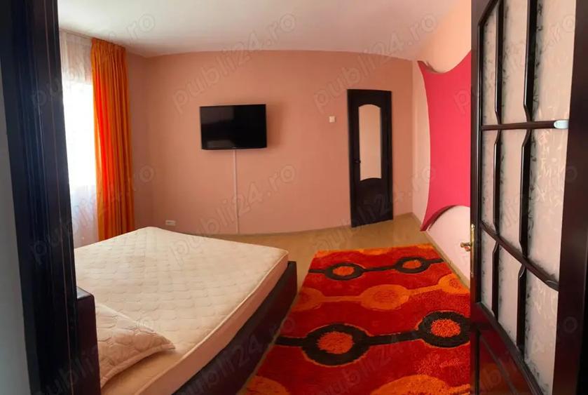 Apartament de vanzare 3 camere Piata Neam? zona 1 mai - 7