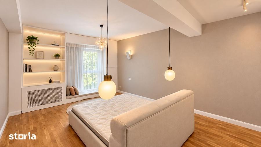Casă cu 6 camere cu Teren 350 Mp în Central