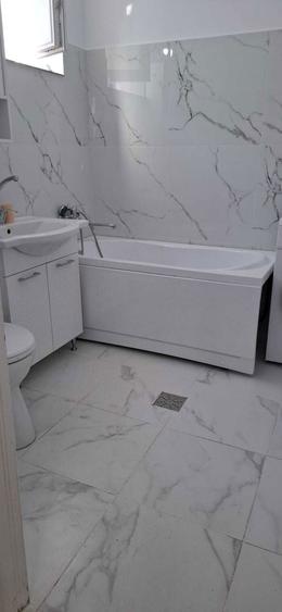 Vand apartament in vila Roman, Neamt - 3