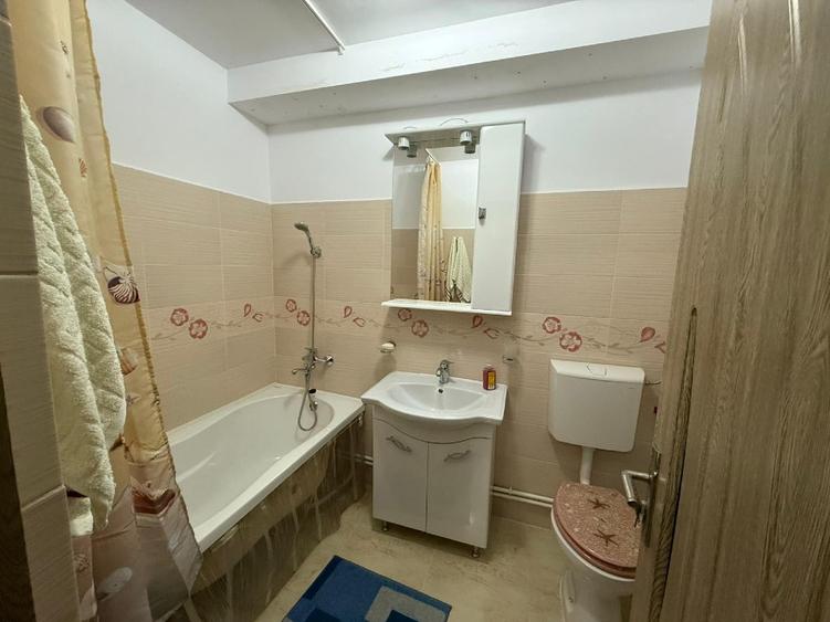 Vând apartament 2 camere renovat - 1