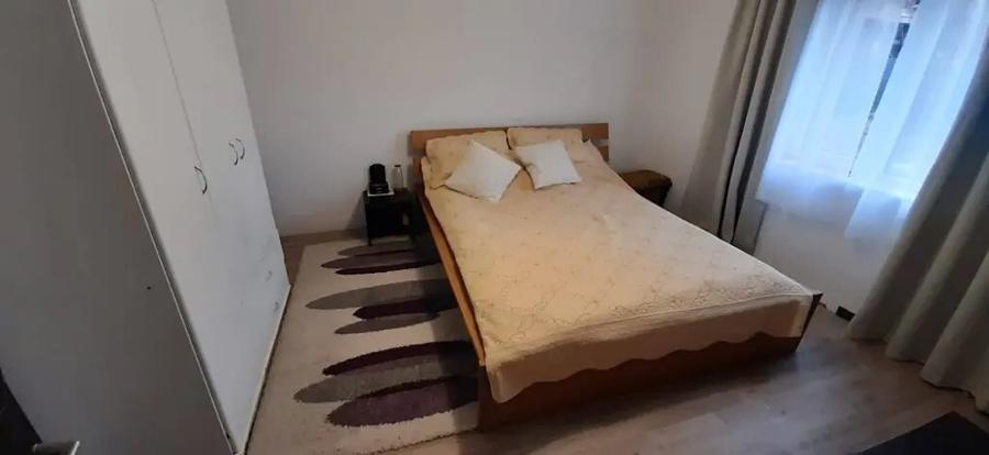 Vand casa cu teren in zona Titu - 7
