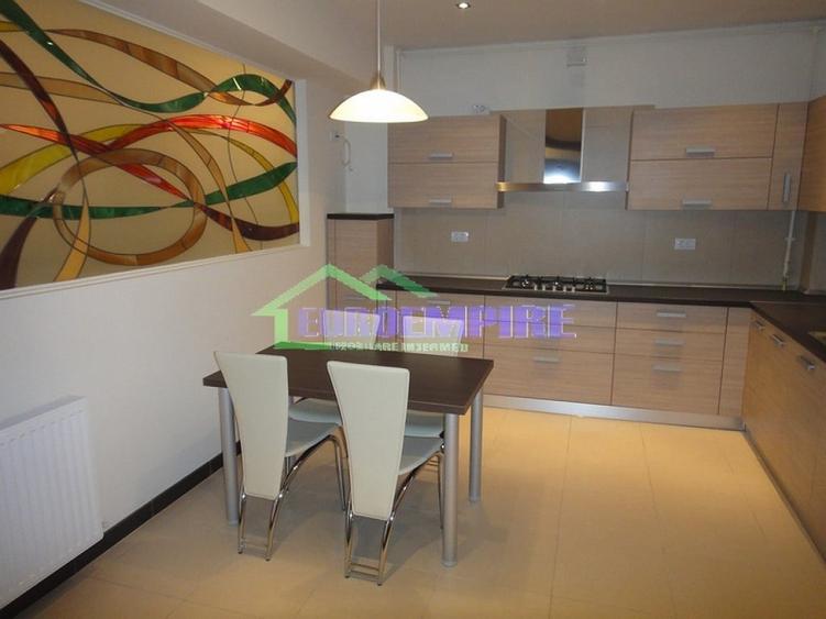Apartament 3 camere de inchiriat zona KM 5, BLOC NOU - 9