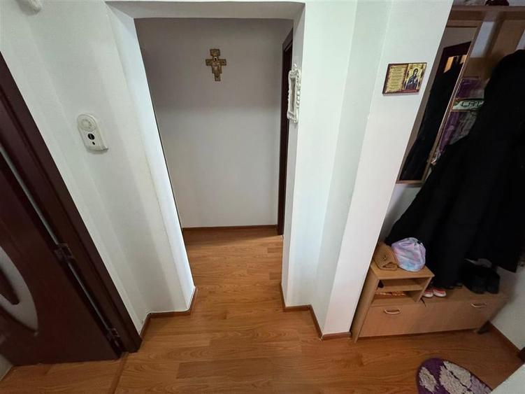 Apartament 3 camere, Piata Sud, etaj 3, renovat si mobilat complet - 15