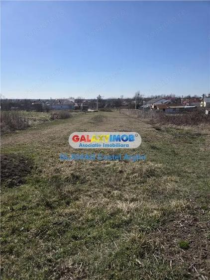 Vindem teren intravilan Calinesti 845 mp , deschidere 13,5 m - 1