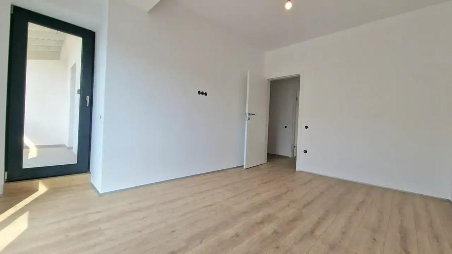 Casa Eco 4 Camere Otopeni | Pompa Geotermala | Priza Masini Electrice - 12