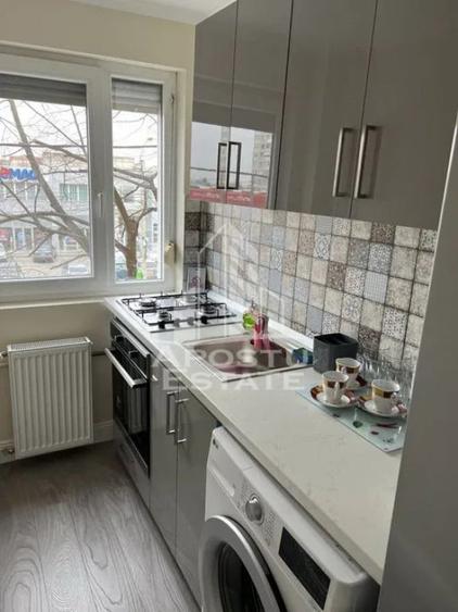 Apartament cu 3 camere decomandat, mobilat în Elisabetin