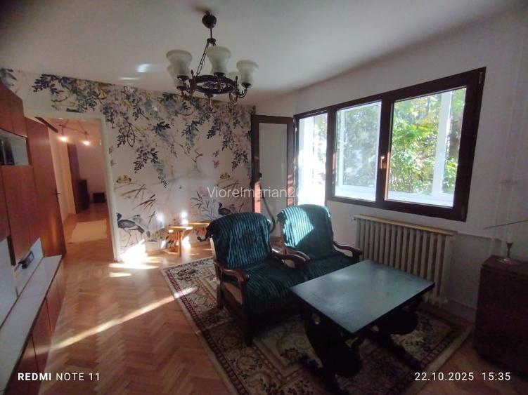 Proprietar închiriez apartament cu 3 camere sector 4