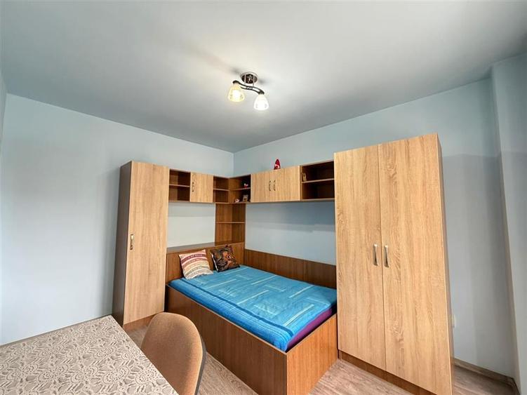 Apartament 2 camere decomandat etaj intermediar zona Turnisor - 6