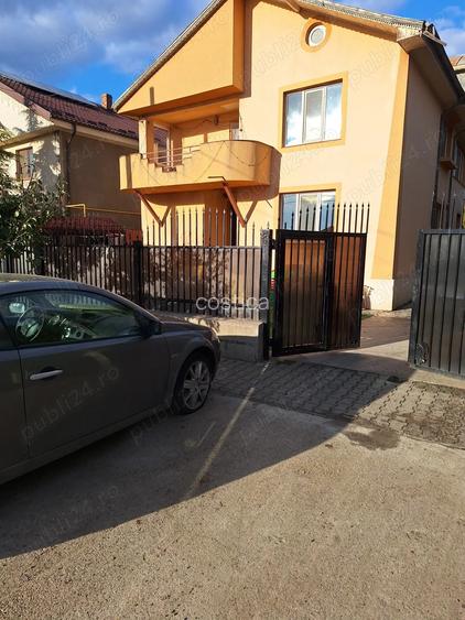 Vand vila in com Campineanca, la 600 m de Focsani.