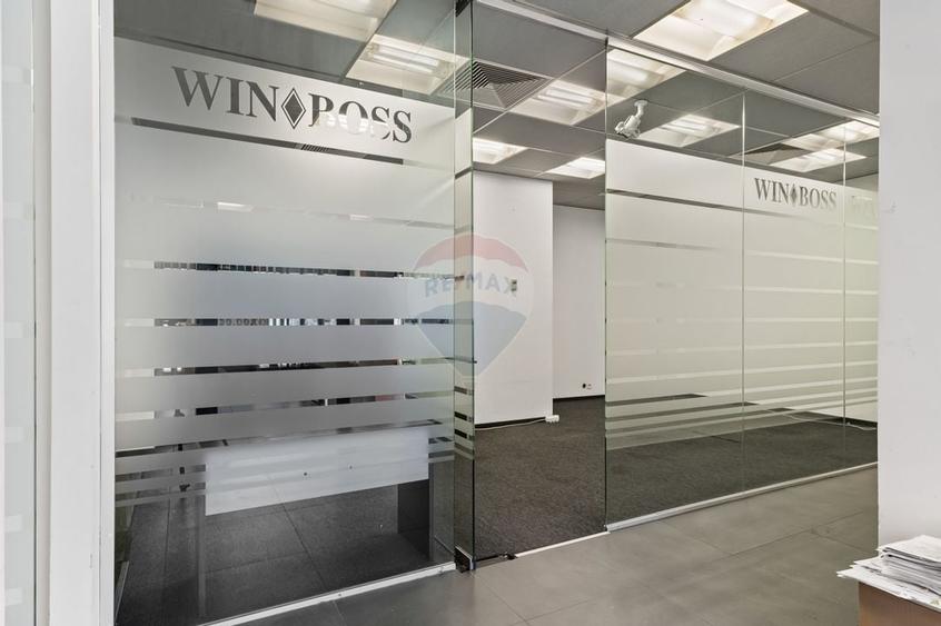 Spatiu comercial de inchiriat in zona Piata Romana - 15