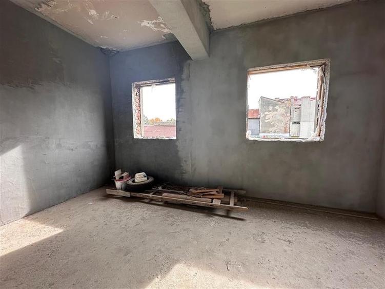 Vanzare imobil CONSOLIDAT pretabil Clinica / Spatii cazare / Birouri / Apartamen - 19