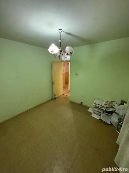 Vanzare apartament 4 camere - 8