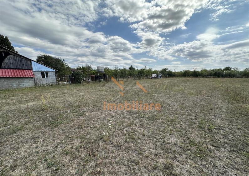 TEREN INTRAVILAN 1226 MP | ZONA CHISIRID - 2
