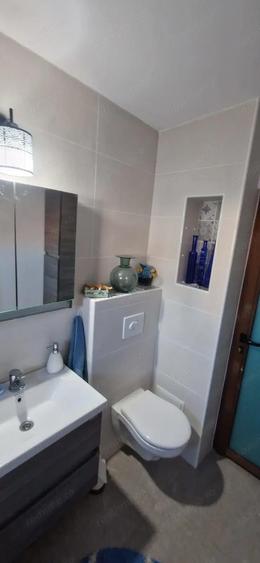 Proprietar vand apartament 3 camere, decomandat, 2 balcoane inchise - 7