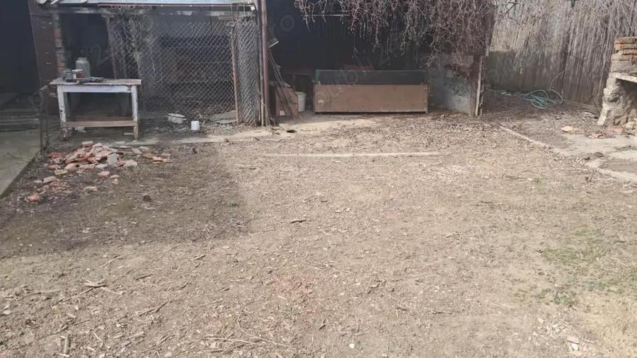 Casa de vinzare cu teren de 2636 mp ieftina la Gherghita pozitie excelenta pentru vila - 2