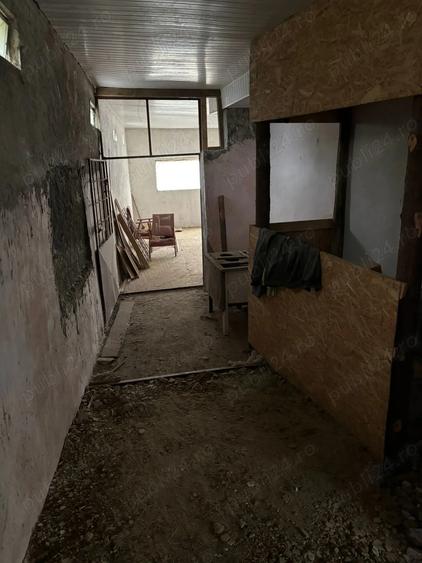 Vand casa spa?ioasa + teren 1100 mp in satul Goesti, Com. Lungani, jud. Ia?i - 1