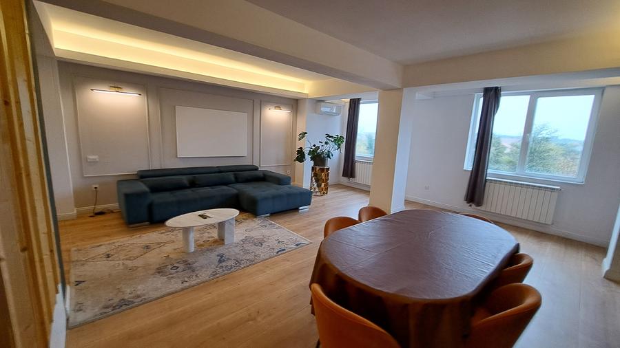 APARTAMENT 3 CAMERE   CU 3 BAI - LUX - LOC PARCARE - COMISION 0 - 4