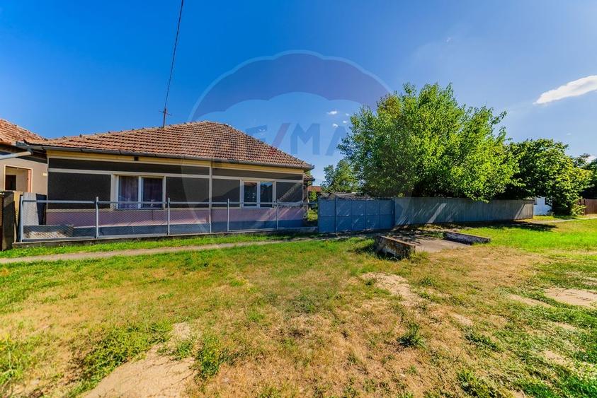 Casă+teren 2880 mp de vanzare in Tipar la 12 km de Chisineu Cris - 2