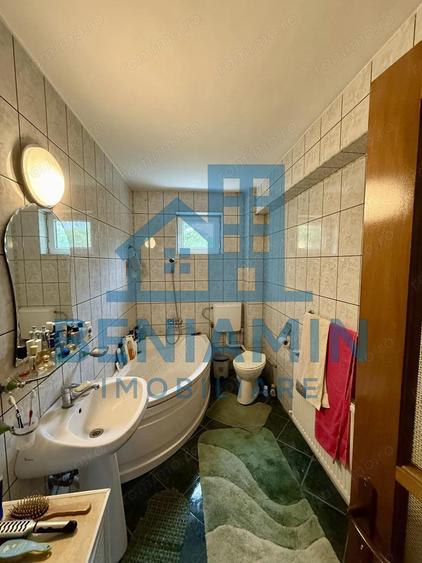 Casa spatioasa - D+P+1+M - 226mp - Bibescu - 1Mai - 1