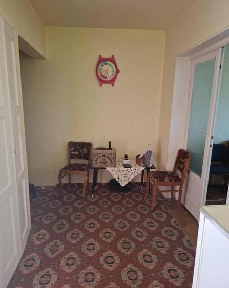 Vand apartament 3 camere cu vedere la Cri?ul Repede Rogerius, str. - 1