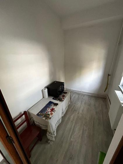 Proprietar-vand garsoniera renovata, mobilata si utilata! - 2