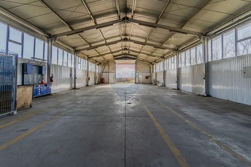 De închiriat spațiu pentru depozitare 300mp + curte 650mp Feldioara - 8