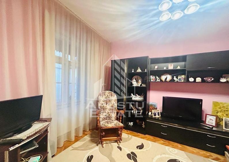 Apartament 3 camere, ideal pentru investitie, in Piata Un... - 4