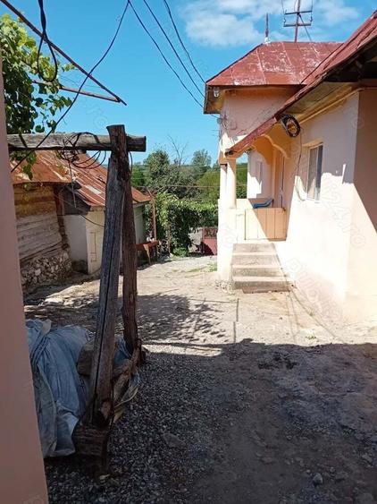 Vand casa i Com.Godinesti - 10