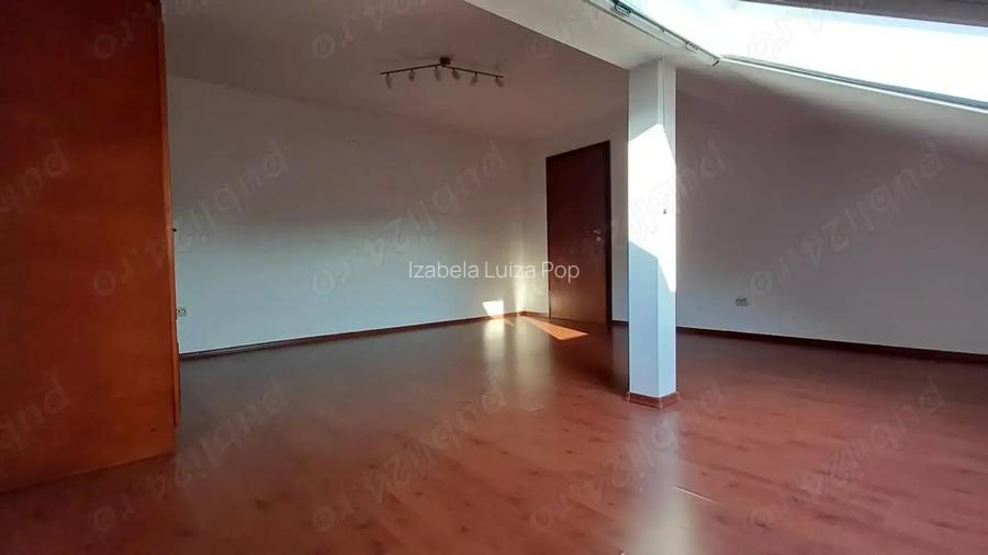 Inchiriez camera - spa?iu mansarda, str. Hortensiei Inchiriez camera - spa?iu mansarda, str. Hortensiei