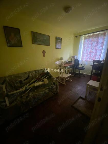 Apartament 3 camere Anina in fata liceului Mathias Hammer Apartament 3 camere Anina in fata liceului Mathias Hammer