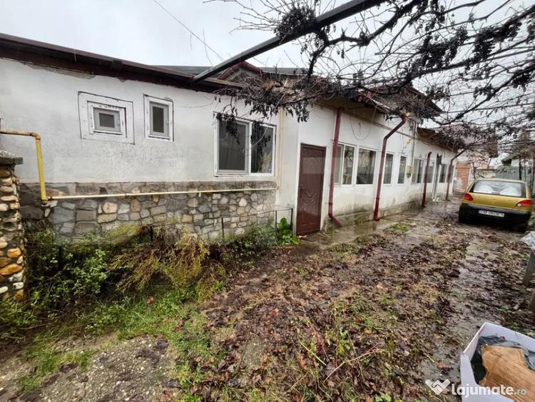 Casa cu toate utilitatile, 90 mp, zona Micro 4 - 4
