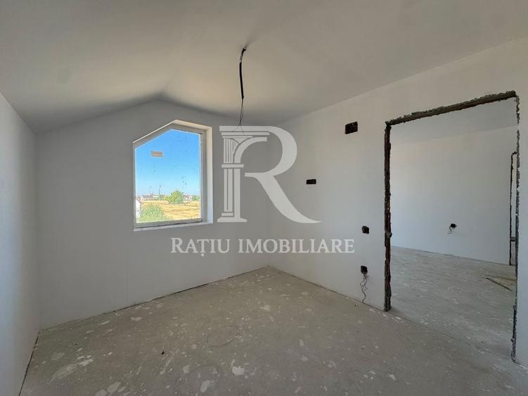 Casă individuală cu 6 camere cu Canalizare în Oncea