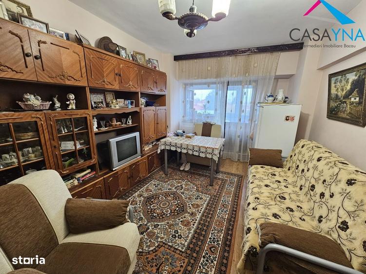 Oituz nr 1 , 3 decomandate la etajul 3 , mobilat si utilat. - 6