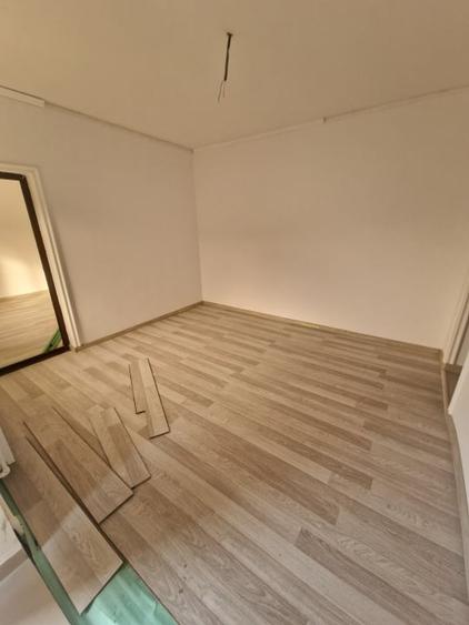 Medeea Casa parter de vanzare 5 camere - 1