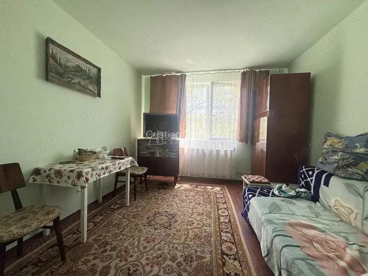 Garsoniera luminoasa - etaj 1 - Cantemir ideala pentru locuit sau investitie