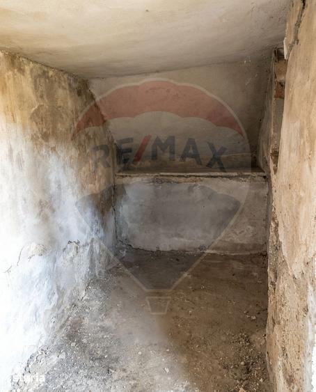 Casă cu 3 camere cu Teren 314 Mp în Central